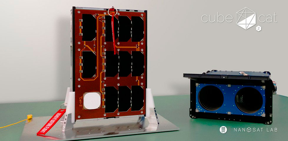 <small><strong>Figure 2:</strong> <sup>3</sup>Cat-2Cat-2 CubeSat developed at NanoSat Lab by the Polytechnic University of Catalonia (left) and ISIS PPOD structure (right).</small>